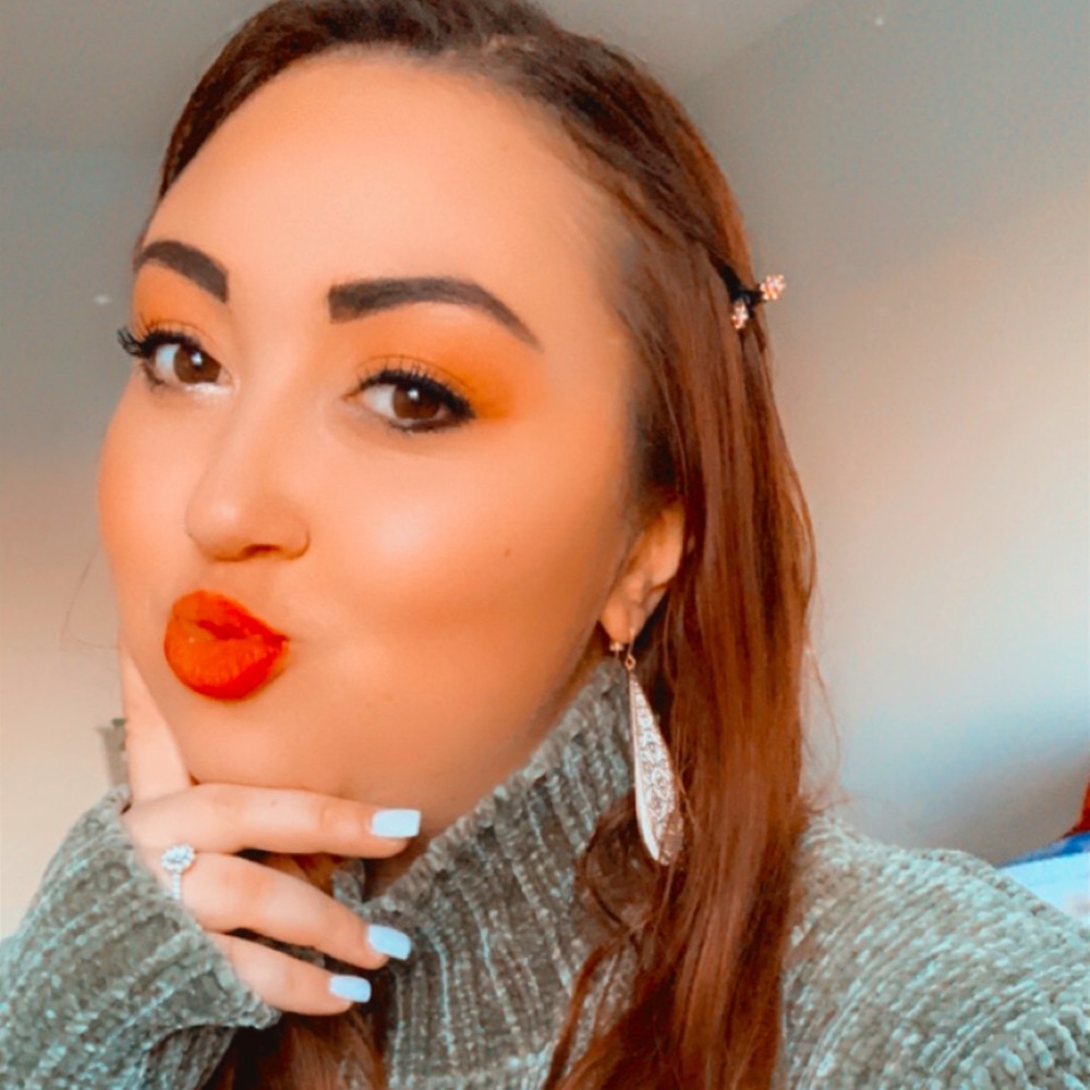 Meet your Posher, Sophia